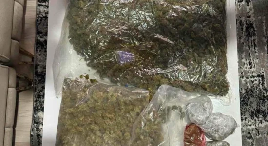 Arrestohet një 25-vjeçar në Haraçinë, policia sekuestron mbi dy kilogramë marihuanë