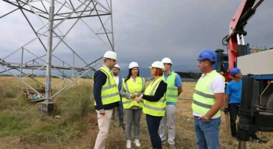 VLEN: Korridori 8 nuk është më vetëm rrugë, po ndërtohet edhe korridori energjetik me Shqipërinë