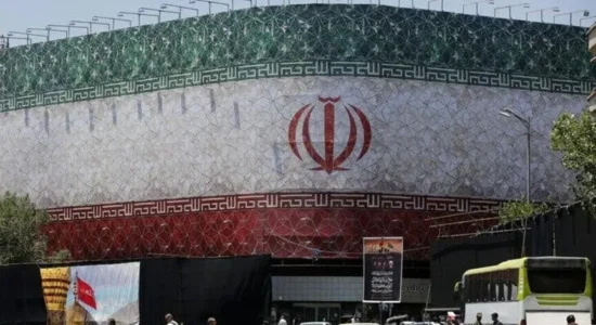 Irani dënon sulmet ajrore të SHBA-së dhe Arabisë Saudite në Irak