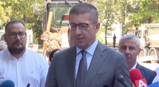 (VIDEO) Mickoski: Kryetari i Gostivarit dhe gjithë të tjerët kanë përgjegjësi morale, hetimi do ta vërtetojë përgjegjësinë ligjore