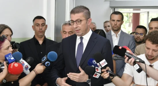 Mickoski: Dëmet nga stuhia në Shkup do të vlerësohen dhe do të kompensohen sipas ligjit