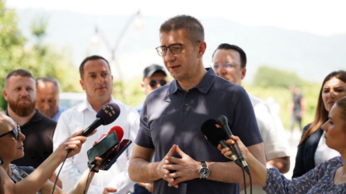 (VIDEO) Mickoski: Jam i shokuar nga ajo që ka ndodhur në Gostivar, fajtorët do të përgjigjen