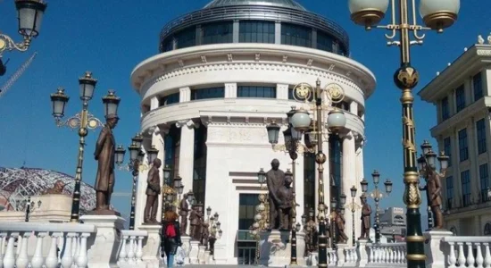 Procedurë hetimore dhe paraburgim për djalin i cili dyshohet se vrau babanë e tij