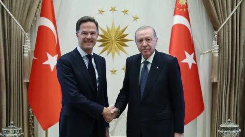 Presidenti turk dhe shefi i NATO-s diskutojnë agjendën e samitit dhe çështjet rajonale në Ankara
