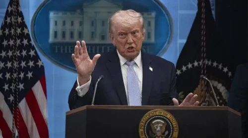 Trump: Do ta godasim Iranin “shumë fuqishëm”, duam ta fitojmë luftën