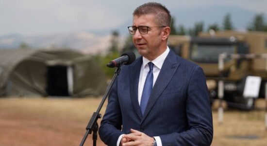 Mickoski: Mënyra e votimit për diasporën mund të negociohet