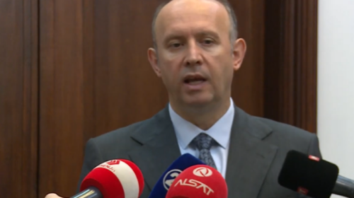 (VIDEO) Gashi pret momentin e duhur për ta vënën në votim Ligjin për përfaqësim të drejtë
