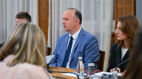 (VIDEO) Gashi thirrje partive që t’i tejkalojnë dallimet rreth kodit zgjedhor