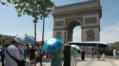 Vdekjet nga vala e të nxehtit u rritën më shumë se dyfish në Paris dhe zonat përreth