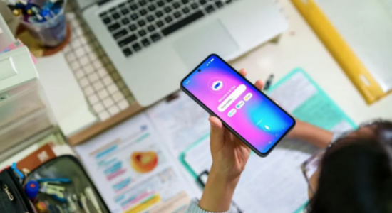 BE vendos rregulla të reja për AI, kompanitë duhet të etiketojnë përmbajtjet e krijuara nga inteligjenca artificiale