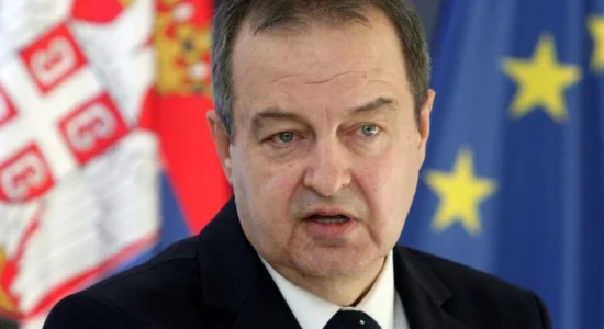 Daçiqi i del në mbrojtje ministres serbe për deklaratën fashiste ndaj Kosovës