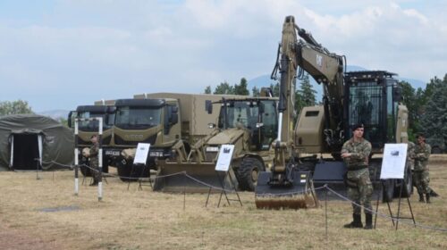 (VIDEO) Armata e Maqedonisë, prezantohen pajisjet e siguruara përmes Fondit Evropian të Paqes