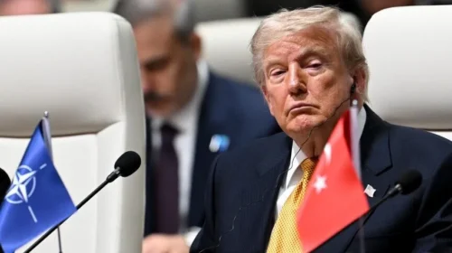 Trump thotë se ka të ngjarë të heqë Sirinë nga lista e shteteve sponsorizuese të terrorizmit
