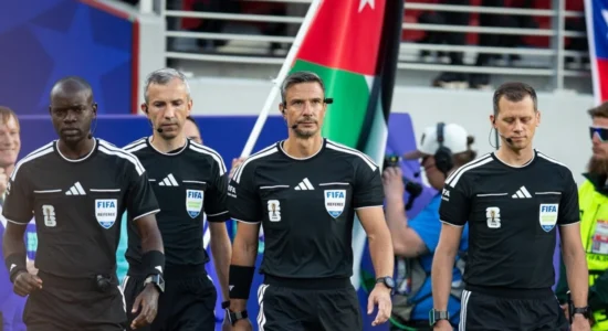 FIFA cakton gjyqtarët për finalen e Kupës së Botës