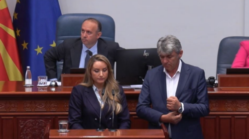 Dauti bllokon seancën, kërkon përgjigje nga Mickoski për pyetjen parlamentare