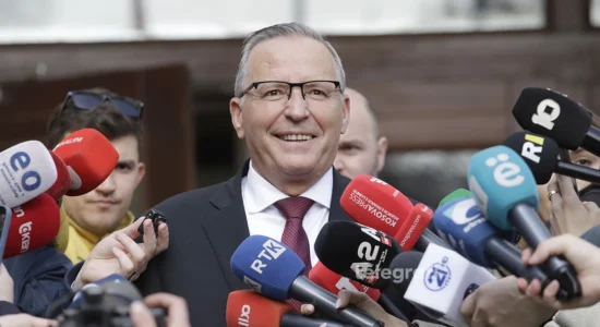 Hamza pas takimit me Kurtin: PDK mbetet në opozitë, zgjedhja e presidentit kërkon bashkëpunim me LVV-në