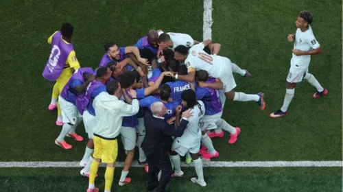 Franca triumfoi ndaj Marokut, siguroi gjysmëfinalen e Kupës së Botës