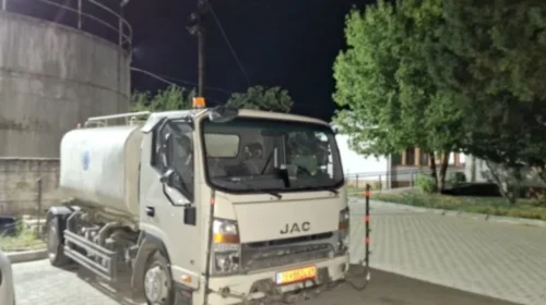 Spitali i Gostivarit siguron autobot me ujë për pacientët dhe stafin