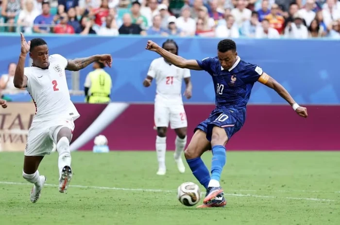 Ndeshje e çmendur  Anglia mposht Francën 6 4 dhe fiton medaljen e bronztë