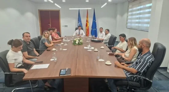 Ferati: Ministria për Marrëdhënie Ndërmjet Komuniteteve u gjet pa strategji dhe me mungesë të kushteve bazë të punës