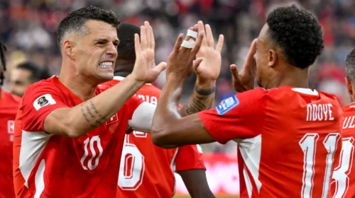Zvicra e Xhakës eliminon Kolumbinë, kalojnë në çerekfinale të Botërorit