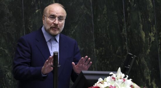Kryenegociatori iranian paralajmëron SHBA-në: Mbajeni fjalën ose paguani çmimin