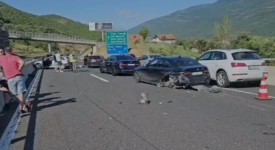 Aksident i rëndë në autostradën “Ibrahim Rugova”, shtatë të lënduar