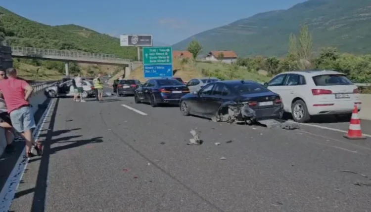 Aksident i rëndë në autostradën “Ibrahim Rugova”, shtatë persona të lënduar