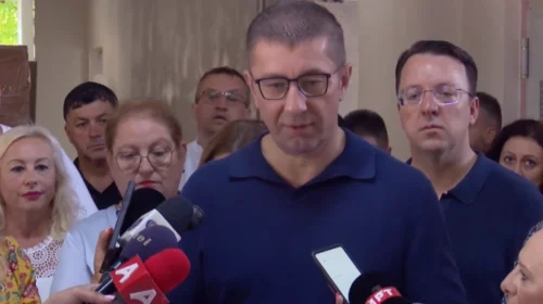 Mickoski: Jemi për BE-në, por nuk do të pranojmë zgjidhje destruktive