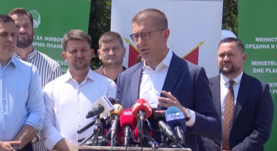 Mickoski: Maqedonia e Veriut ka karburantet më të lira në rajon, priten ulje të reja