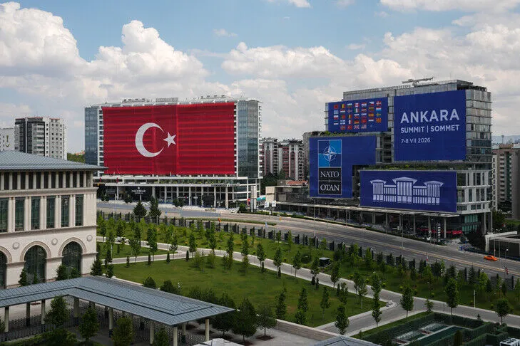 Fillon samiti i NATO-s në Ankara