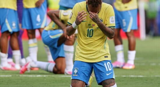 Neymar i jep fund karrierës me Brazilin pas eliminimit në Kupën e Botës