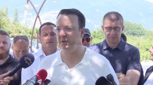 Nikolloski: Rikonstruimi i Aeroportit të Ohrit po zhvillohet sipas dinamikës së përcaktuar, do të përfundojë deri në fund të verës