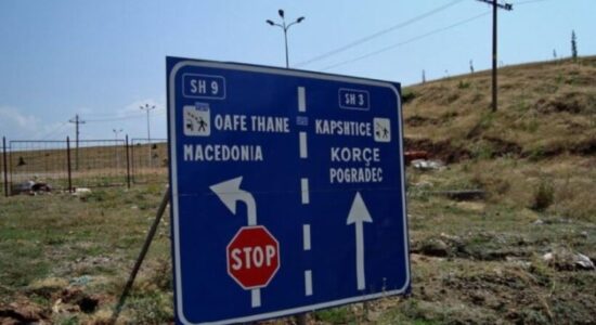 Euronews Albania: Zyrtarëve shqiptarë të RMV-së nuk u është ndaluar hyrja në Shqipëri