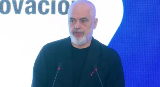 Rama: Bizneset shqiptare duhet të përgatiten për tregun e BE-së, po vjen një transformim i pandalshëm