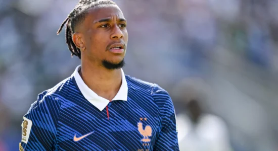 Real Madridi këmbëngul për Michael Olise, Perez takon presidentin e Bayernit