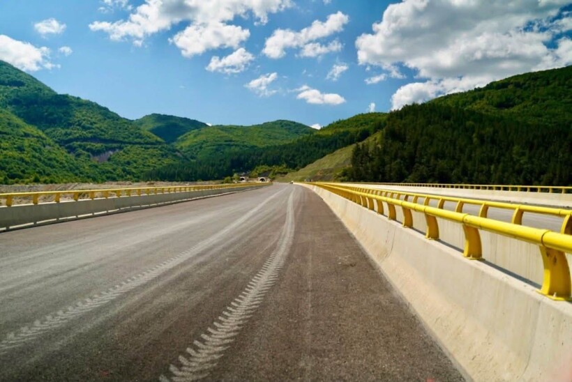 (VIDEO) Së shpejti lëshohen në përdorim 10 km nga autostrada Kërçovë-Ohër