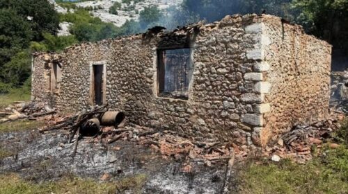 Tragjedi në Shkodër: Nëna dhe dy fëmijët humbin jetën nga zjarri, zbardhen detaje të reja nga ngjarja