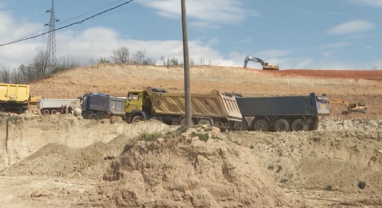 (VIDEO) Intensifikohen punimet në projektet infrastrukturore të Shkupit
