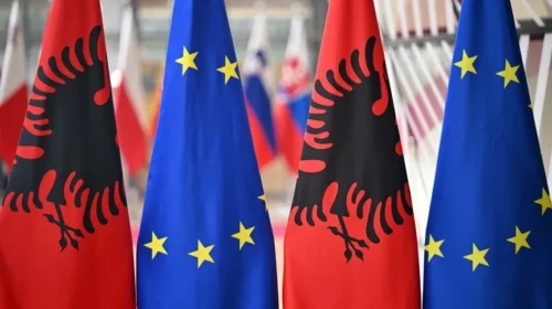 Shqipëria do të mbyllë 3 kapitujt e parë në negociatat e anëtarësimit në BE