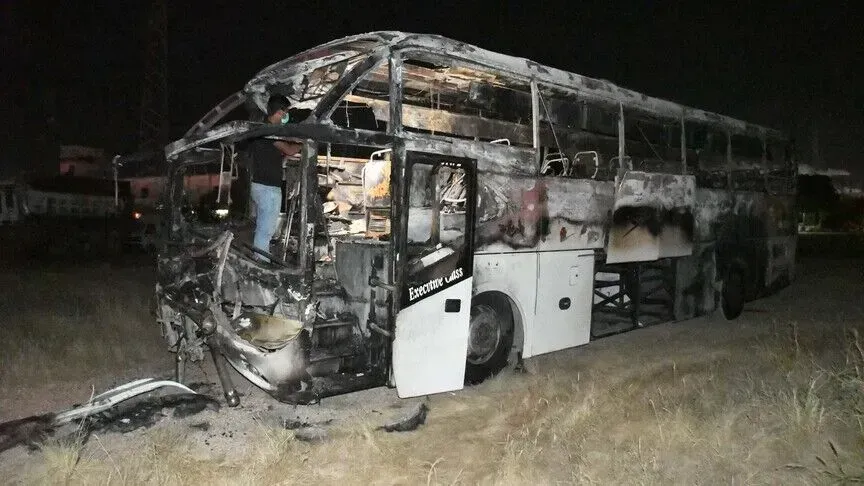 Të paktën 40 të vdekur pasi autobusi bie në përrua në Pakistan