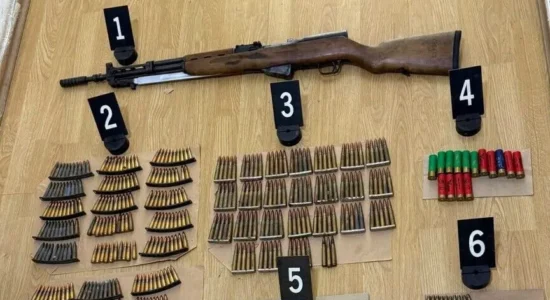 Policia e Kosovës gjen armë dhe municion në Zubin Potok