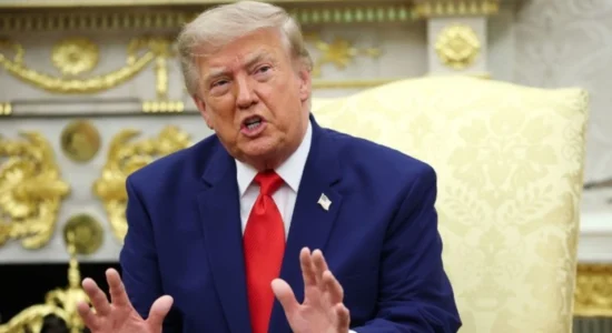 Trump njofton tarifa 50 përqind ndaj automjeteve dhe çelikut kanadez duke filluar nga 1 janari