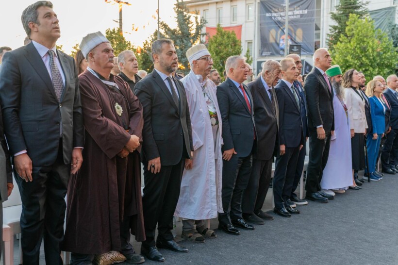 Turqia promovon integrimin institucional të komunitetit bektashi në qendrën e Bektashizmit