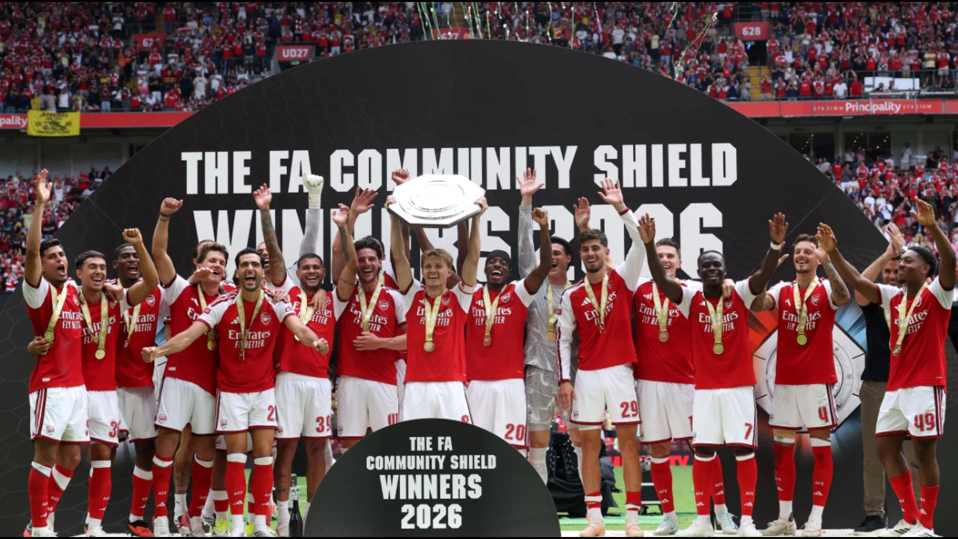 Topçinjtë dominojnë Manchester Cityn në Community Shield  Arsenali ngre trofeun e parë sezonal