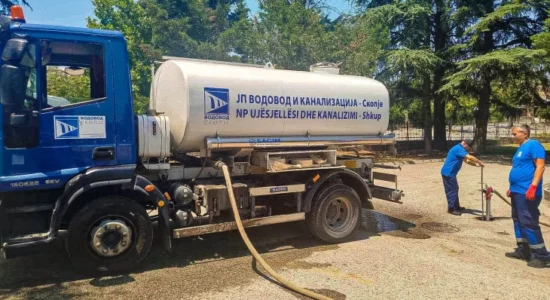 DMSH: Sot janë angazhuar tre cisterna me ujë të pijshëm dhe teknik për nevojat e Gostivarit