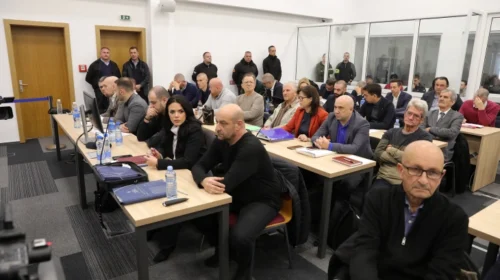 Vazhdon gjykimi për zjarrin në diskotekën e Koçanit