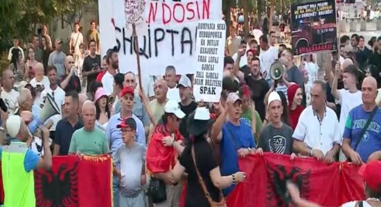 Protestat në Tiranë hyjnë në ditën e 87-të