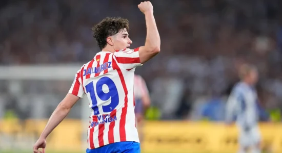 Alarmohet Barcelona: Atletico Madridi merr një vendim të papritur për Julian Alvarez