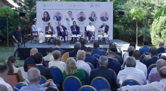 (VIDEO) Panel për 25 vjetorin e Marrëveshjes së Ohrit, “MO-ja të shihet jo vetëm si dokument, por si një proces i vazhdueshëm”